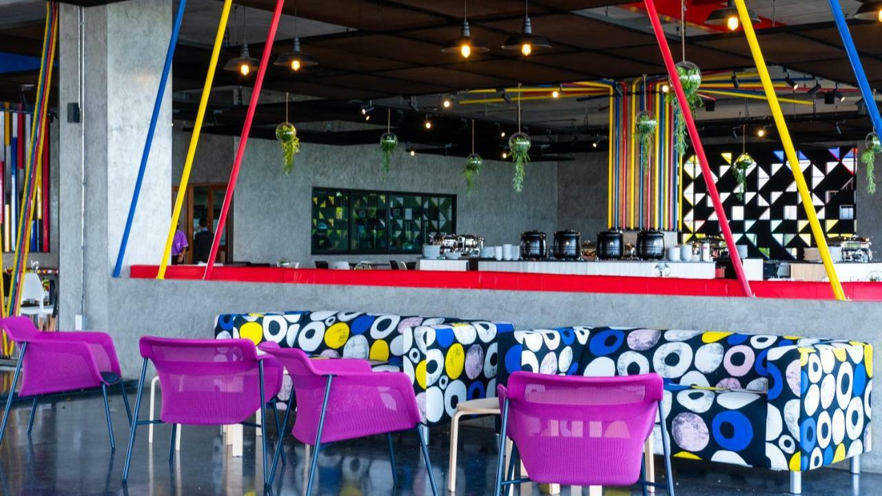 Play Phala Beach Rayong Ban Chang  Eksteriør billede