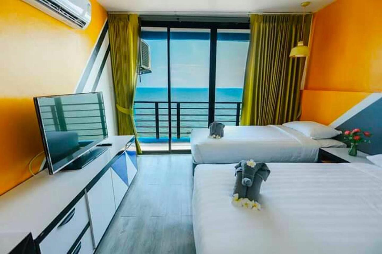 Play Phala Beach Rayong Ban Chang  Eksteriør billede